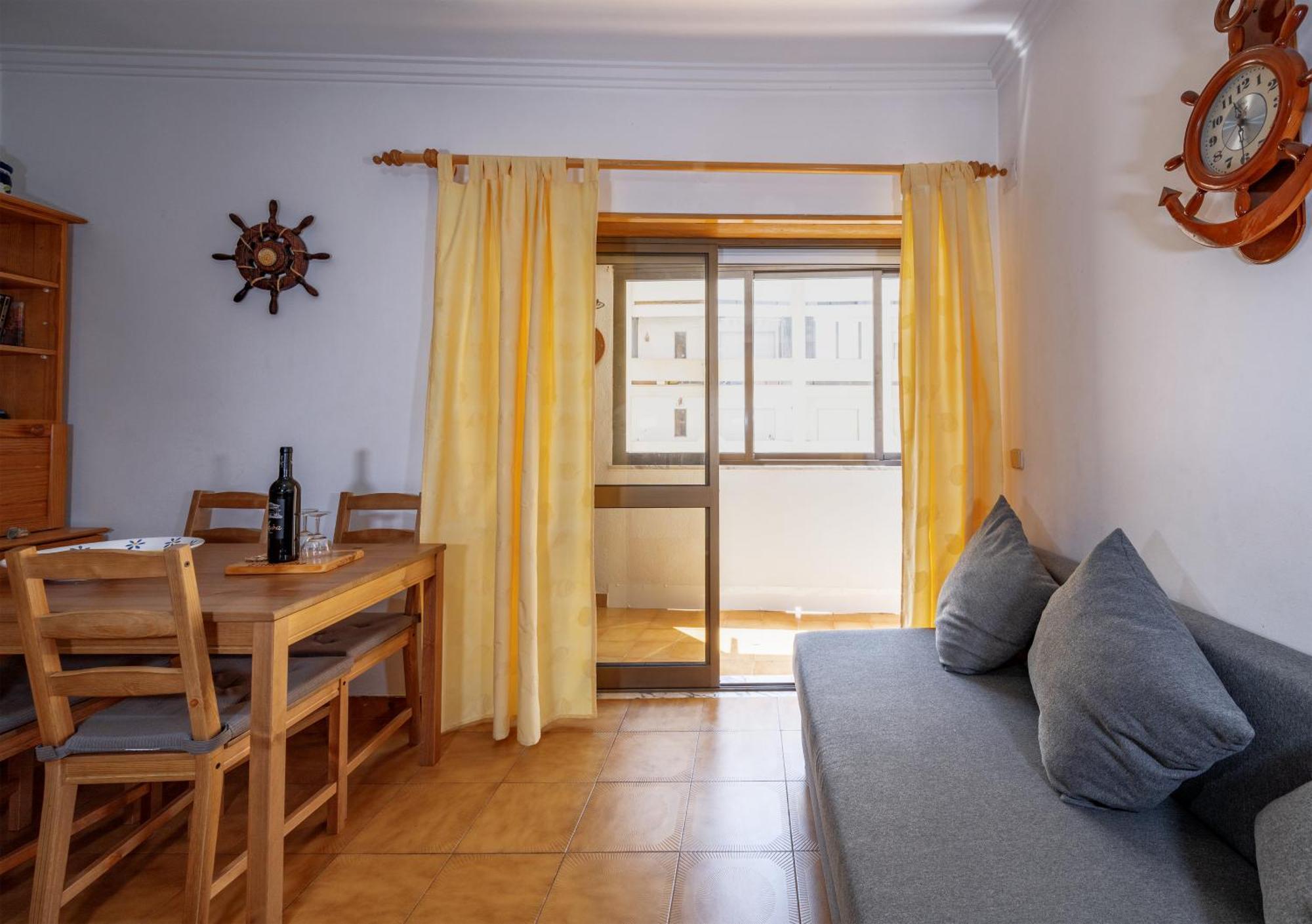 Cozy Apartment Near The Beach In Costa De Caparica Extérieur photo